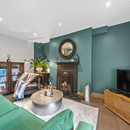 The Green Sawley  Exterior photo